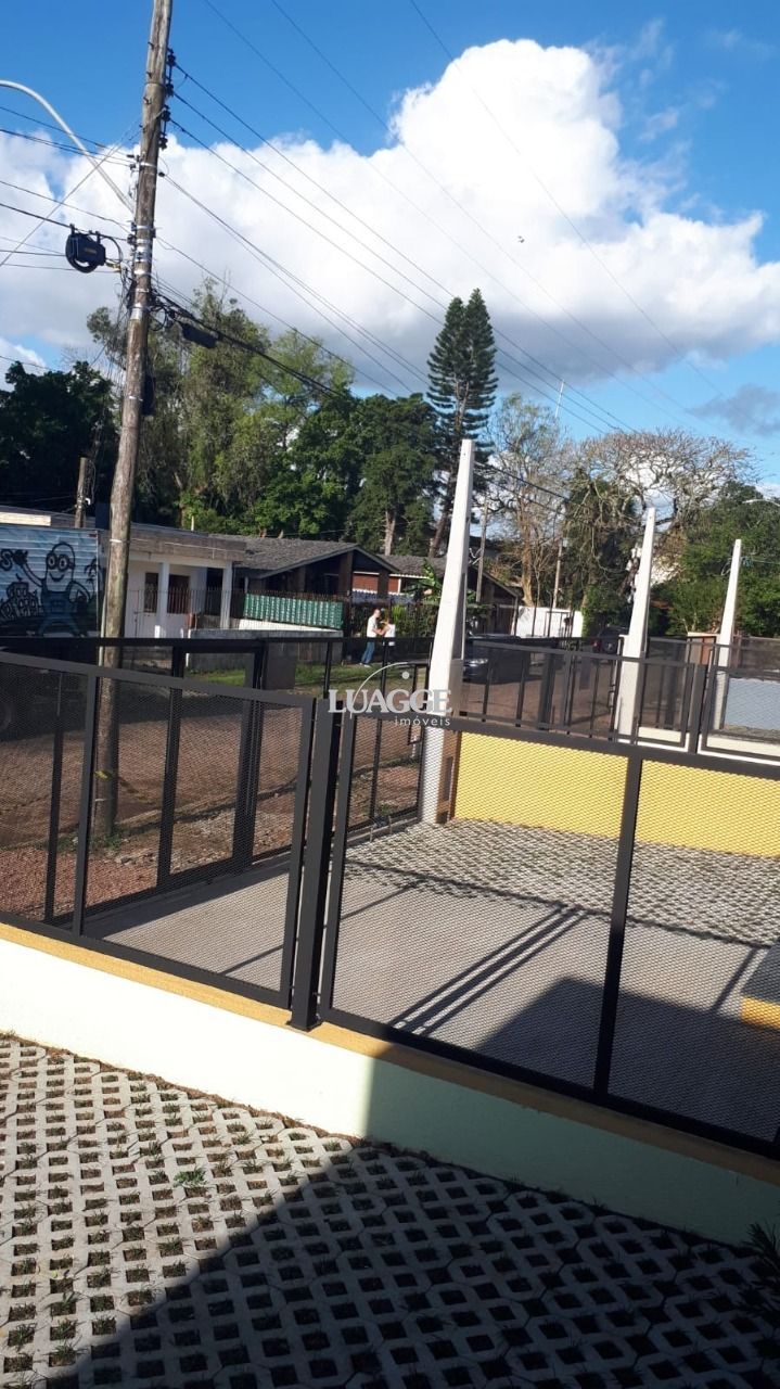 Casa à venda com 3 quartos, 70m² - Foto 12