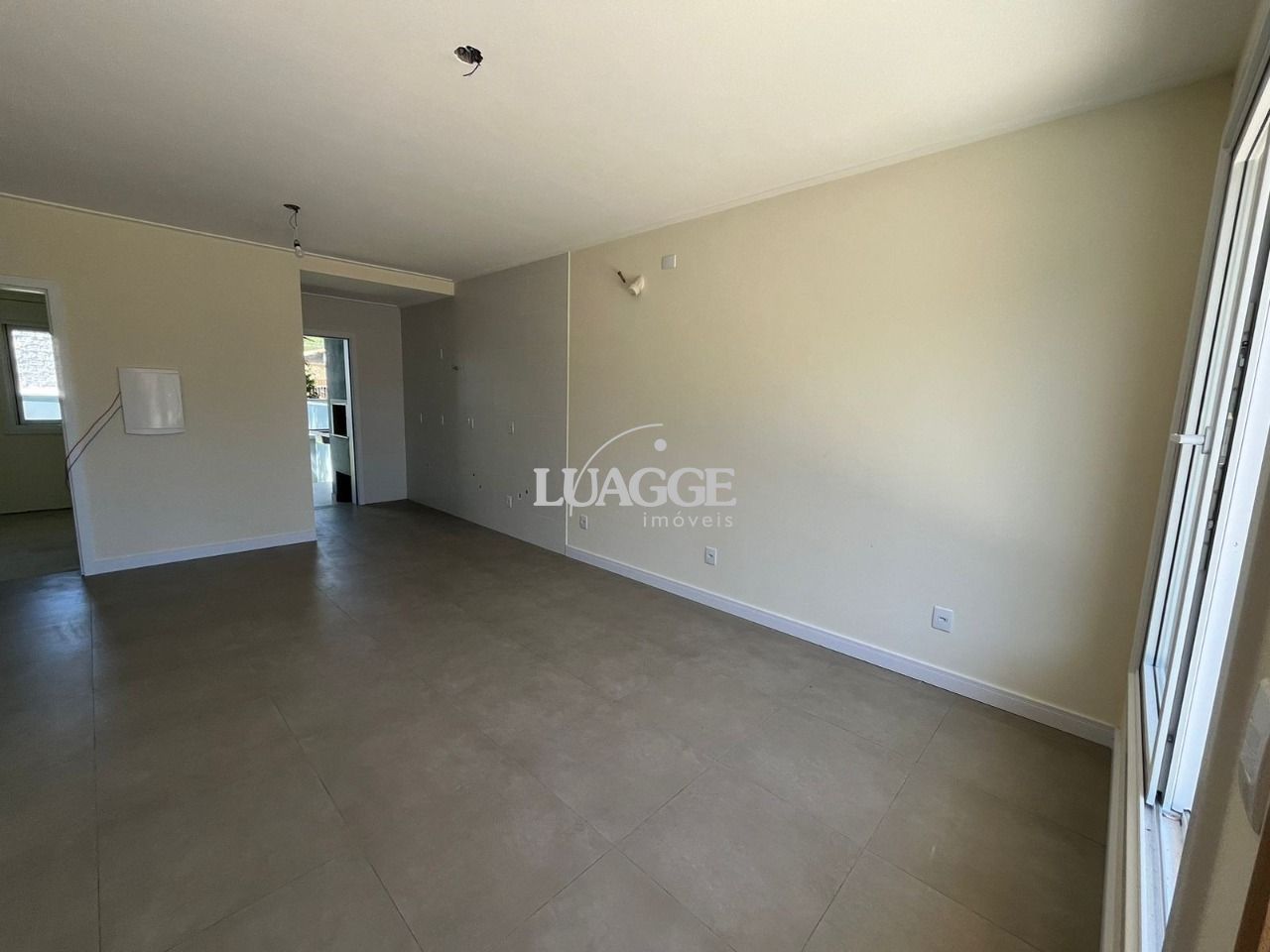 Casa à venda com 3 quartos, 70m² - Foto 9