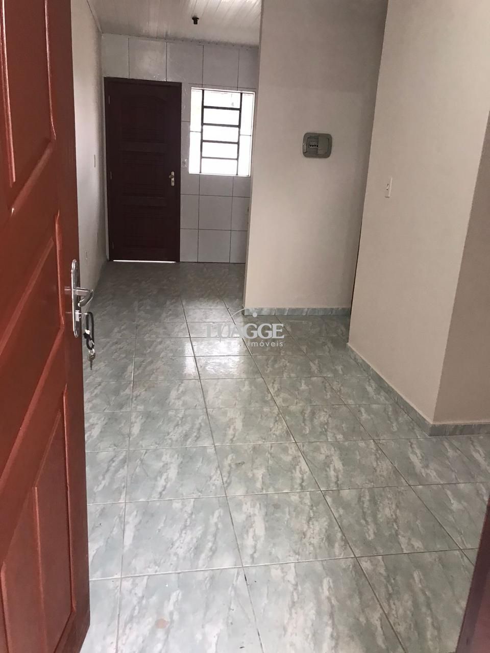 Casa à venda com 2 quartos, 57m² - Foto 2