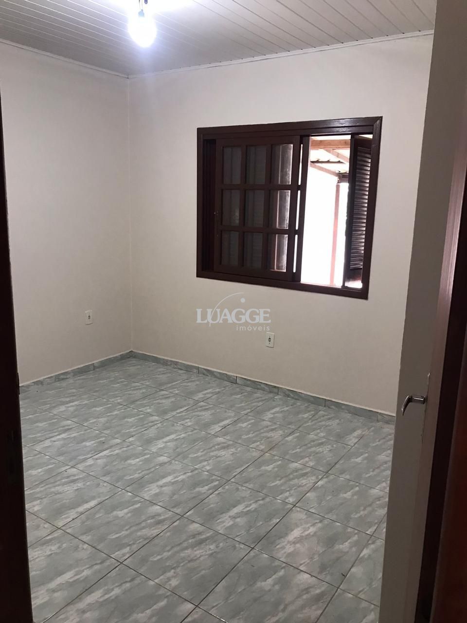 Casa à venda com 2 quartos, 57m² - Foto 4