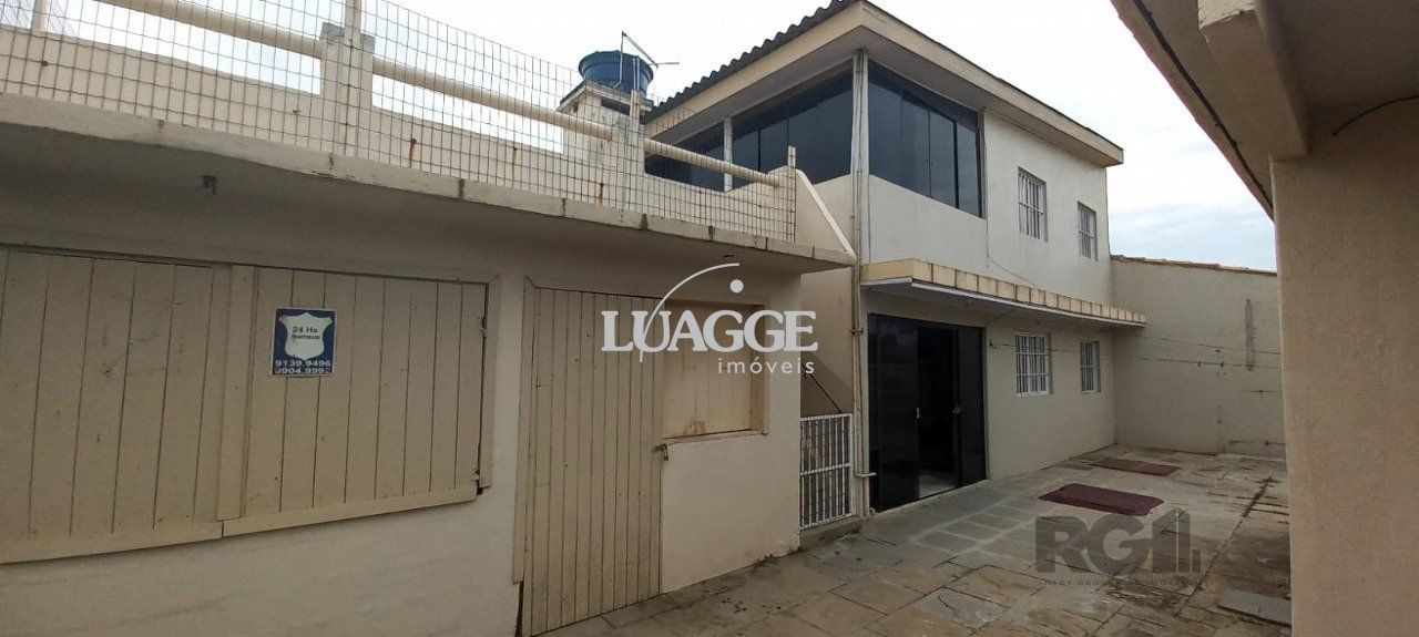 Casa à venda com 5 quartos, 227m² - Foto 4