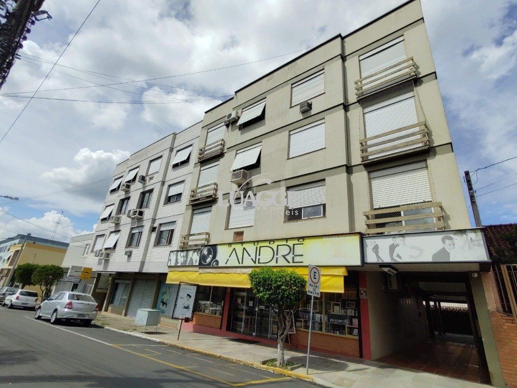 Apartamento à venda com 2 quartos, 66m² - Foto 1