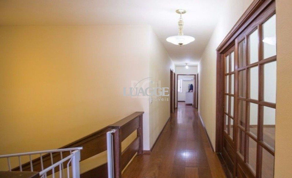 Casa à venda com 3 quartos, 311m² - Foto 10