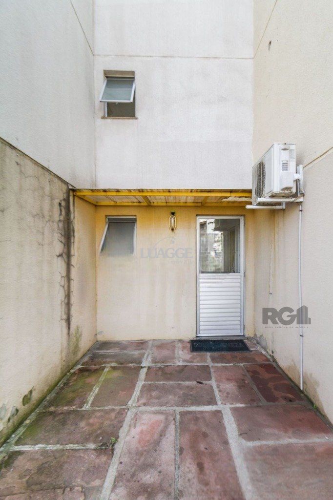 Apartamento à venda com 2 quartos, 40m² - Foto 17