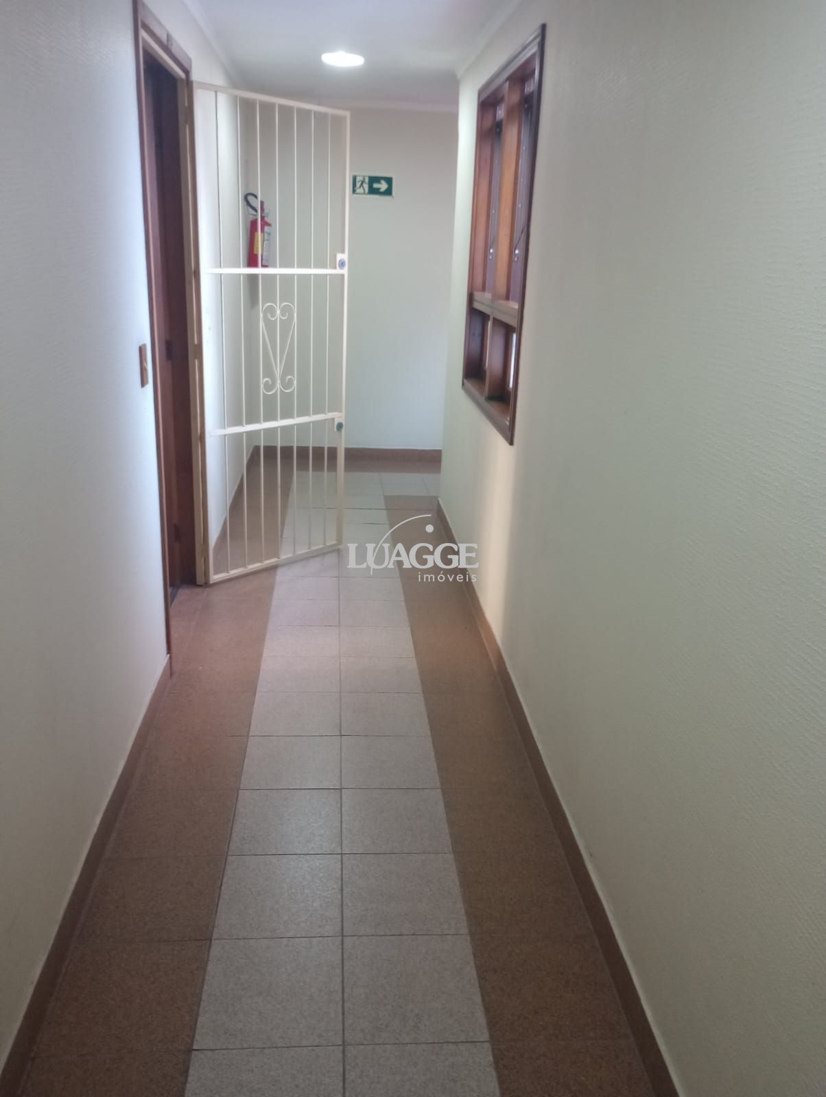 Apartamento à venda com 1 quarto, 43m² - Foto 2