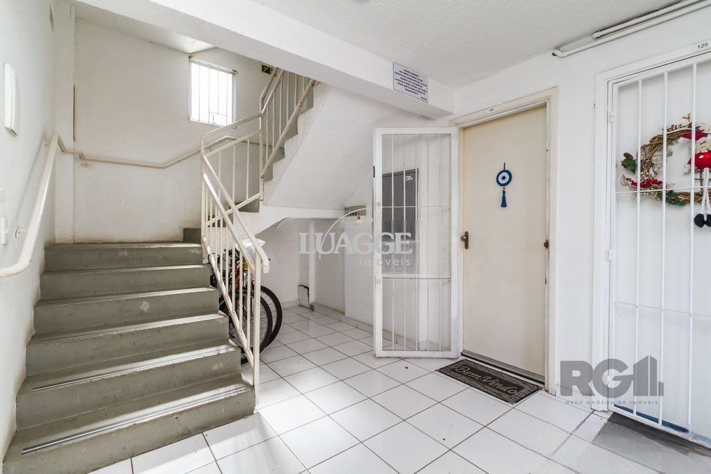 Apartamento à venda com 2 quartos, 40m² - Foto 21