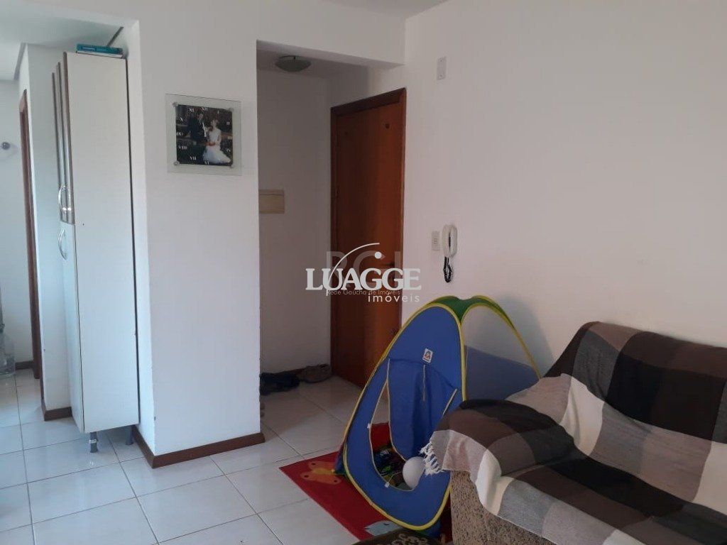 Apartamento à venda com 2 quartos, 68m² - Foto 4