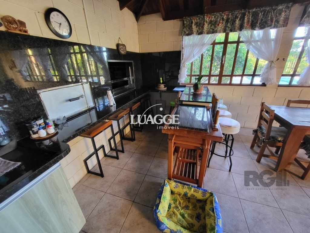 Casa de Condomínio à venda com 4 quartos, 232m² - Foto 23