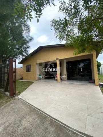 Casa à venda com 3 quartos, 93m² - Foto 1