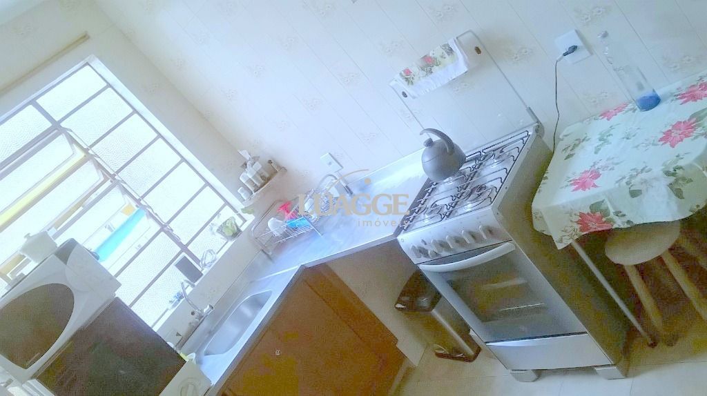 Casa à venda com 3 quartos, 100m² - Foto 18
