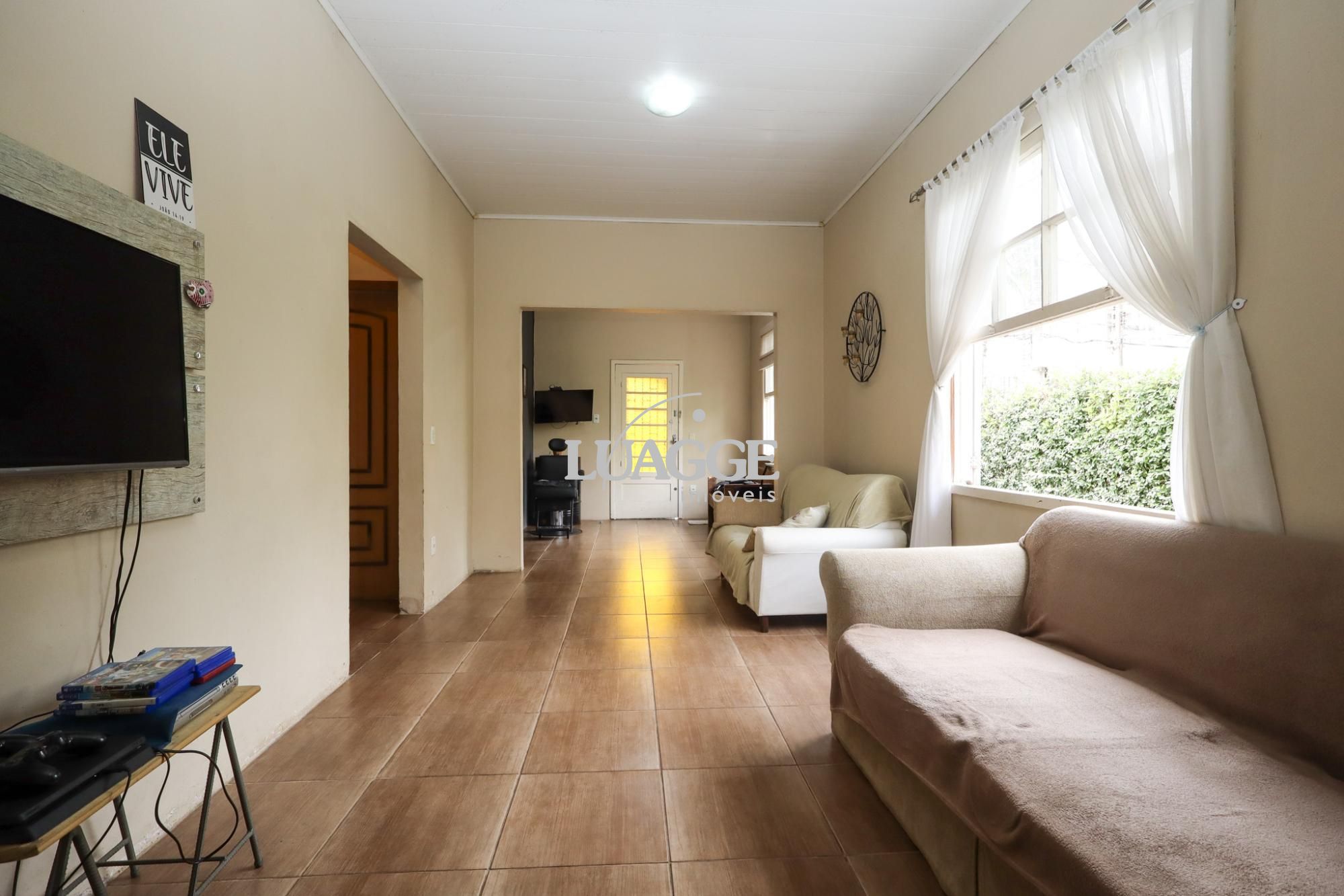 Casa à venda com 3 quartos, 190m² - Foto 4