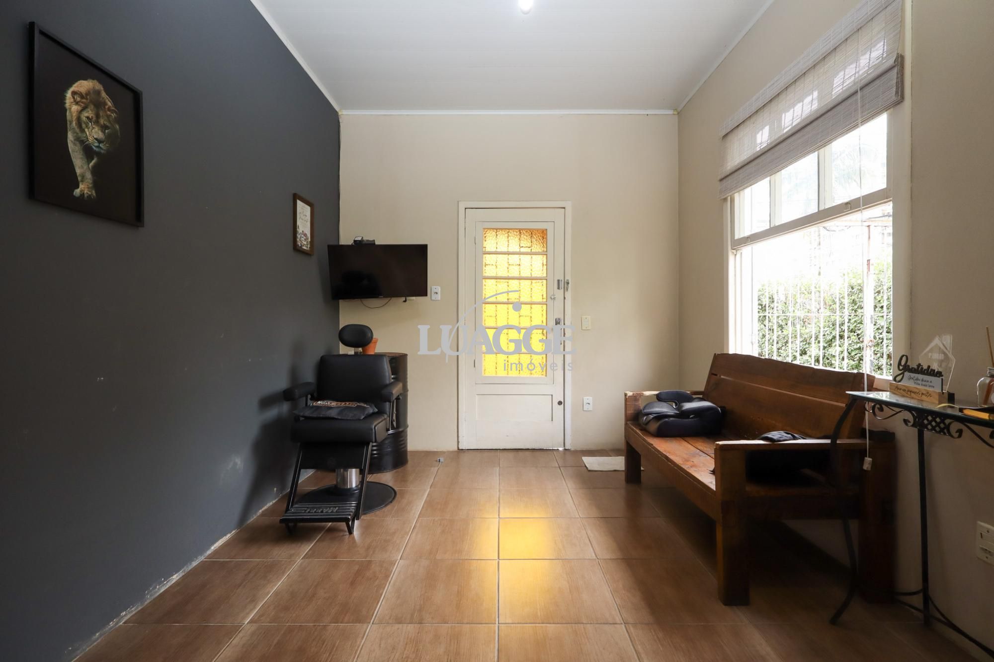 Casa à venda com 3 quartos, 190m² - Foto 2