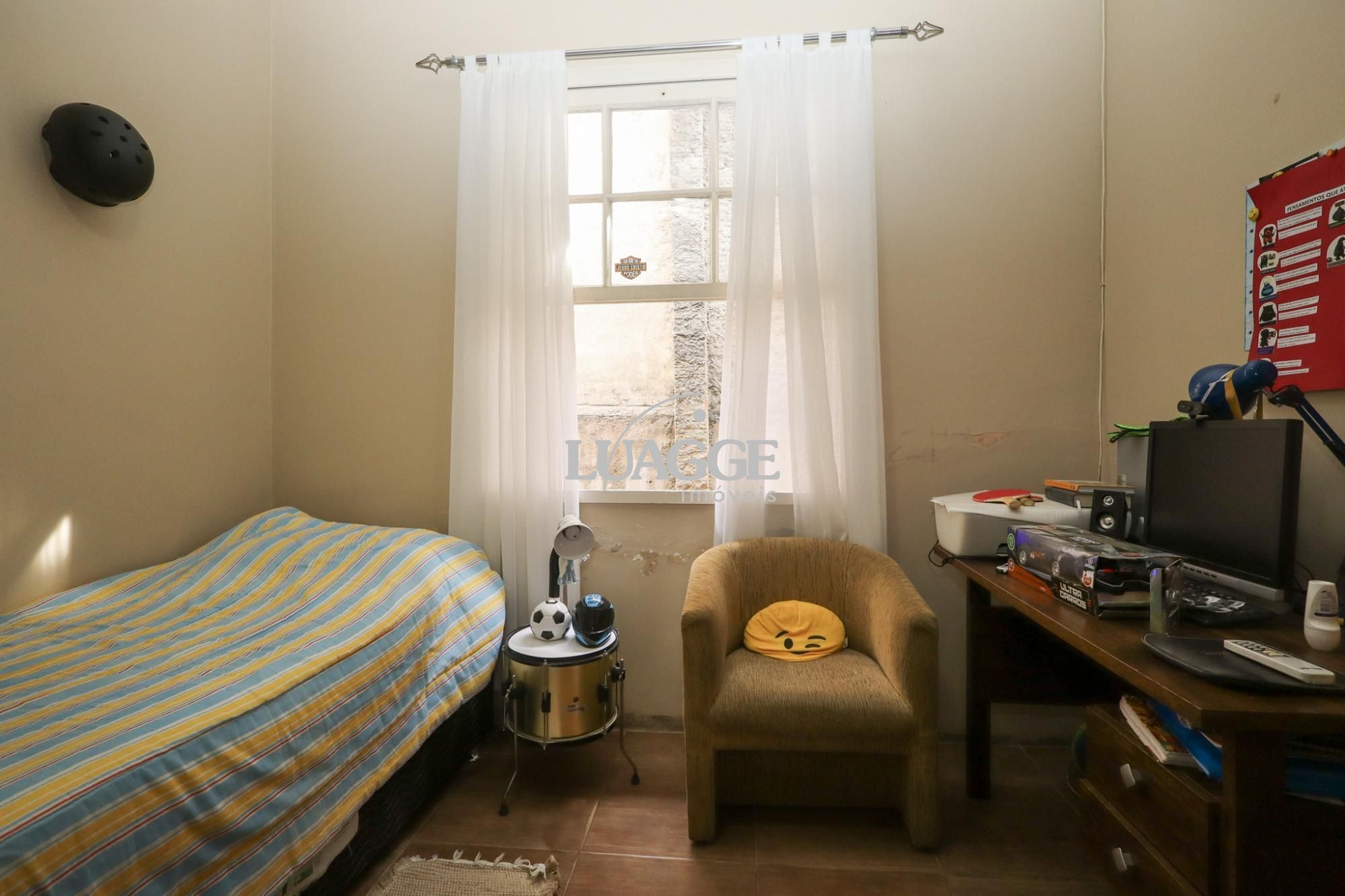 Casa à venda com 3 quartos, 190m² - Foto 15