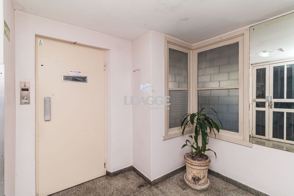 Apartamento à venda com 2 quartos, 60m² - Foto 24