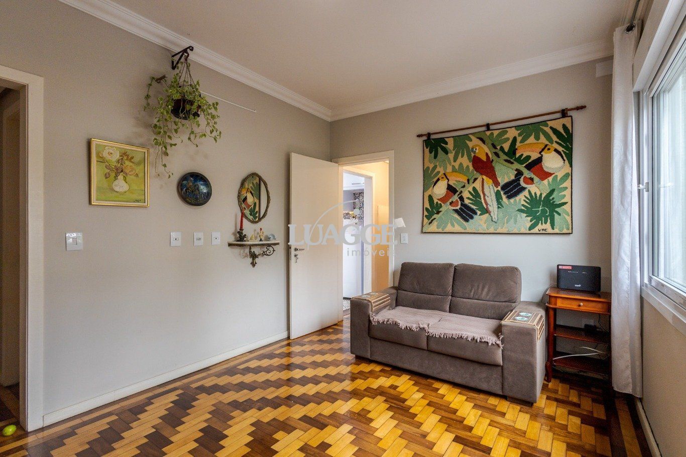Apartamento à venda com 2 quartos, 70m² - Foto 3