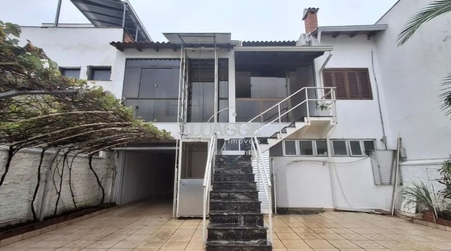 Casa à venda com 4 quartos, 346m² - Foto 2