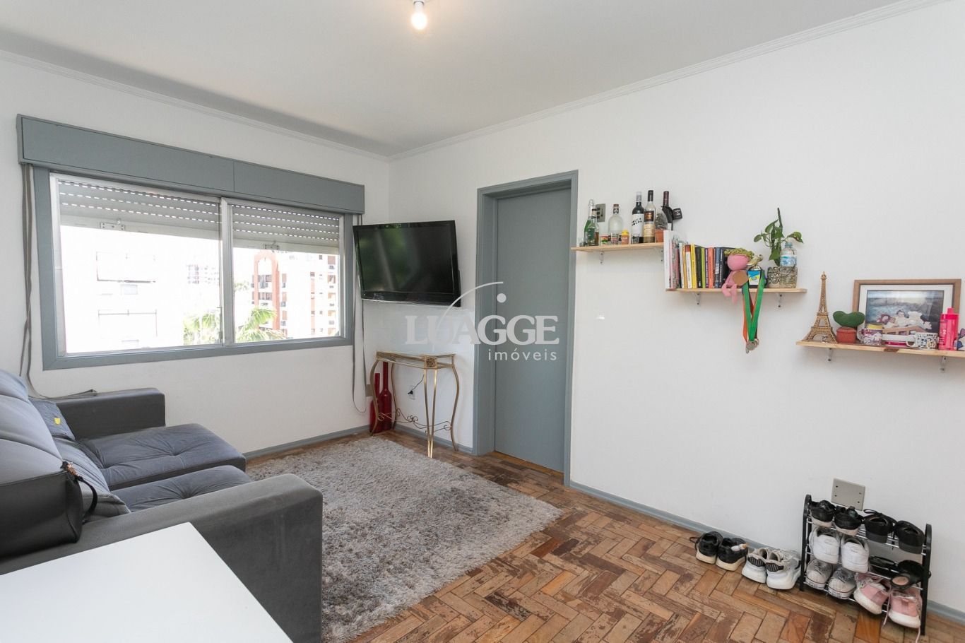 Apartamento à venda com 2 quartos, 60m² - Foto 2