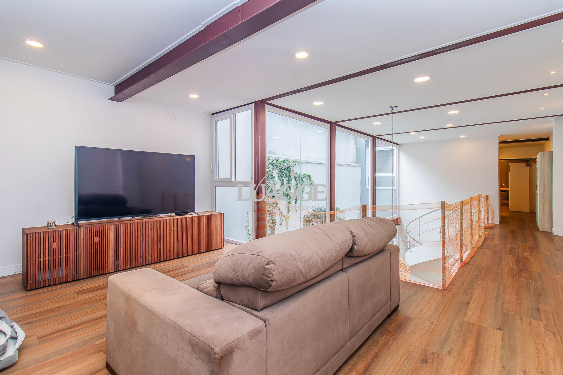 Casa à venda com 4 quartos, 2m² - Foto 28