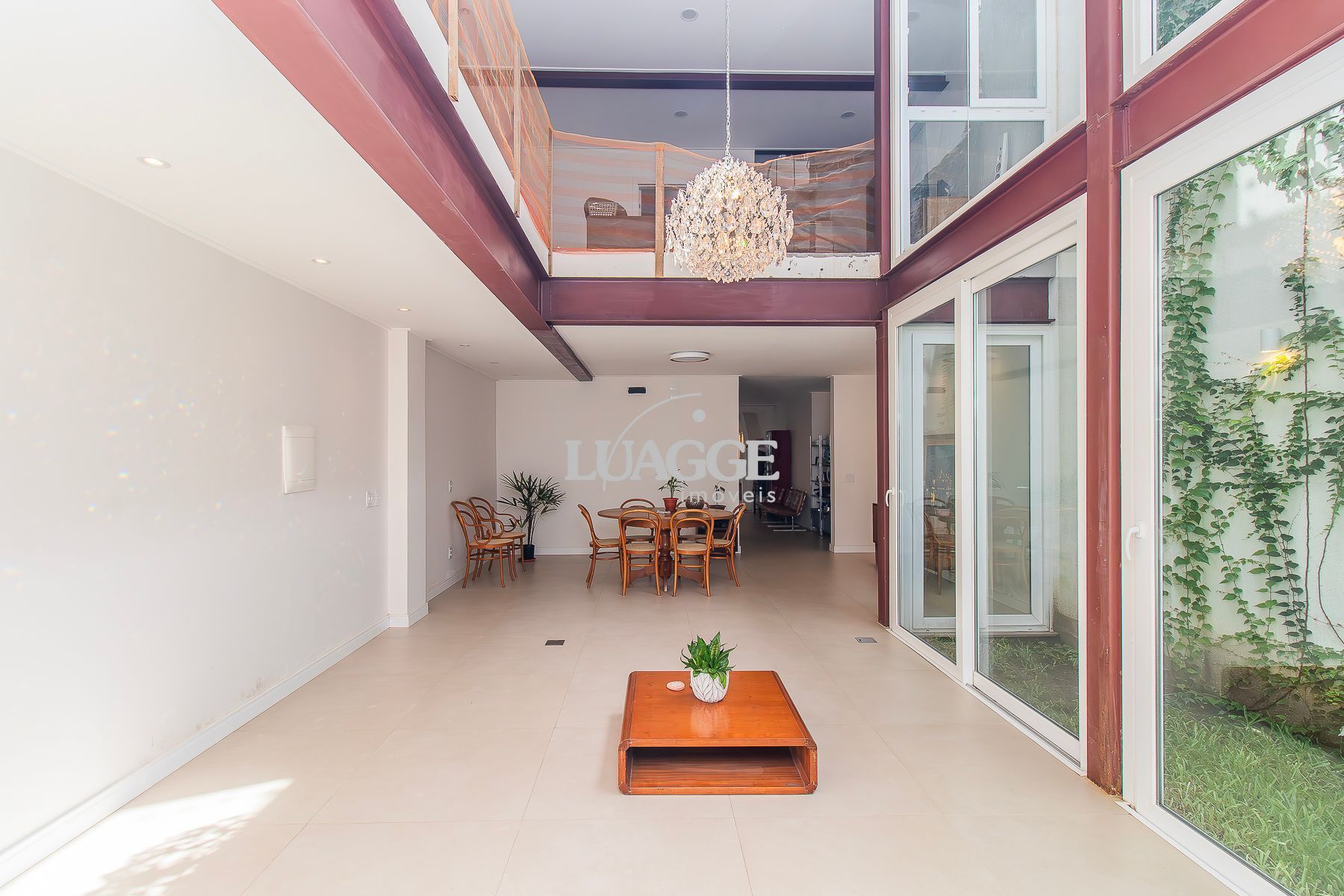 Casa à venda com 4 quartos, 2m² - Foto 6