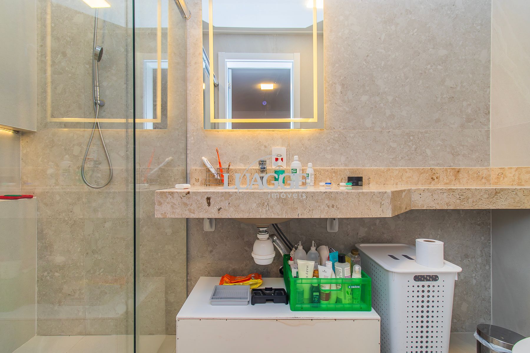 Casa à venda com 4 quartos, 2m² - Foto 25
