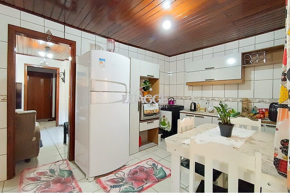 Casa à venda com 7 quartos, 255m² - Foto 3