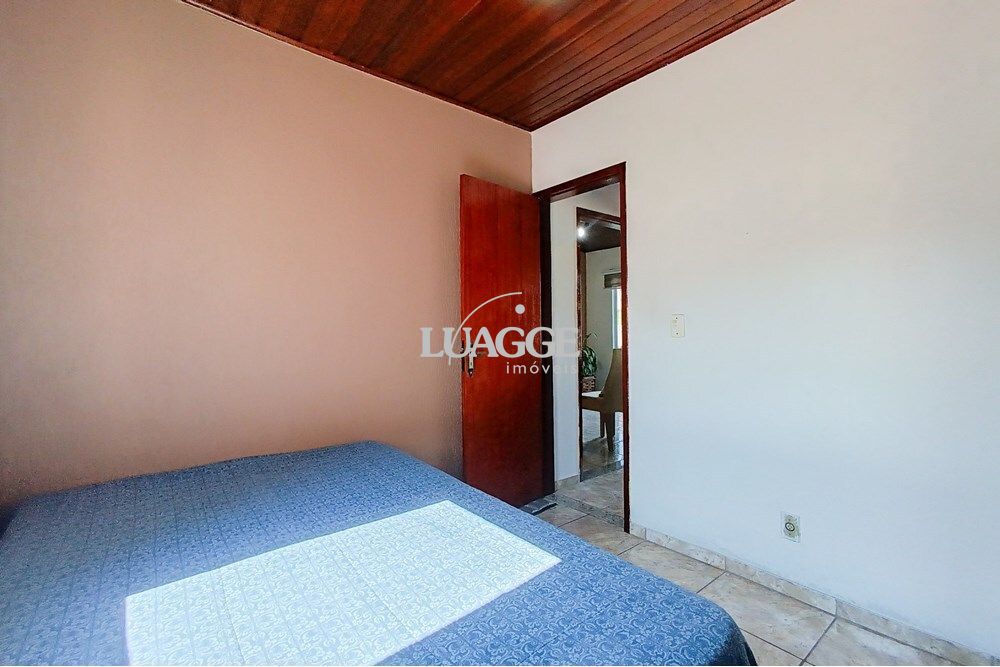 Casa à venda com 7 quartos, 255m² - Foto 43