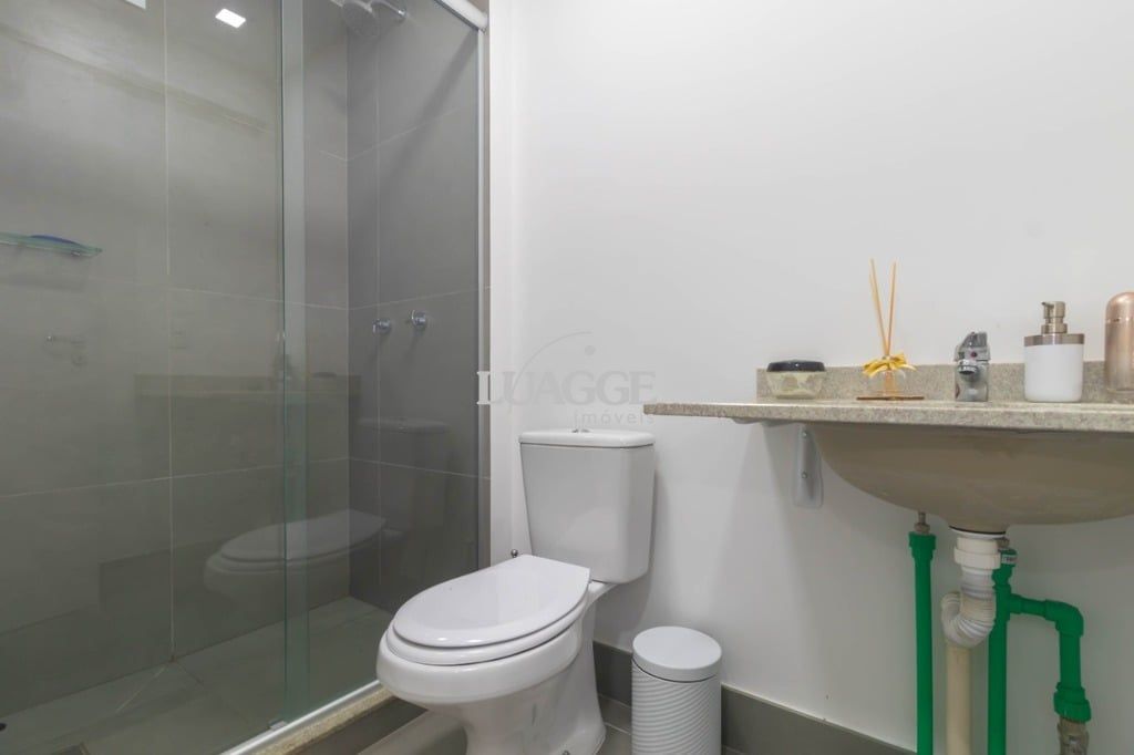 Apartamento à venda com 2 quartos, 62m² - Foto 2
