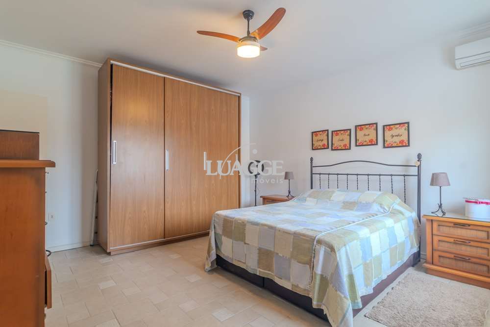 Casa à venda com 3 quartos, 379m² - Foto 14