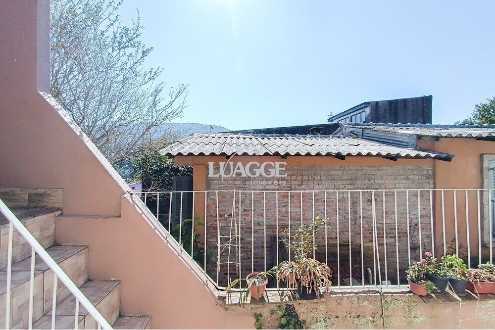 Casa à venda com 7 quartos, 255m² - Foto 41