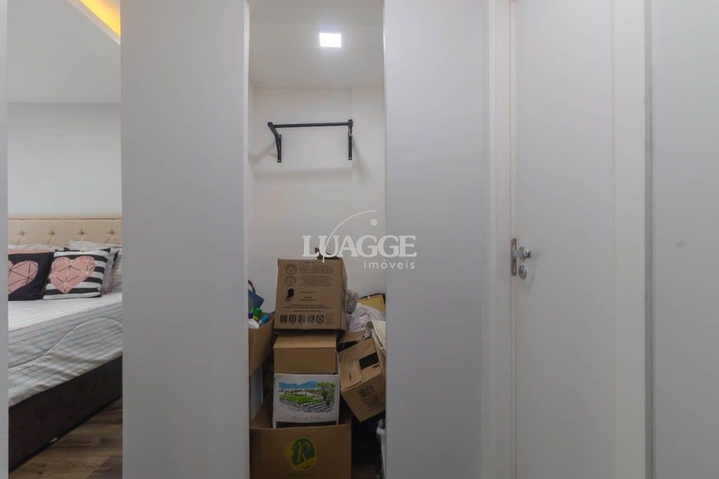 Apartamento à venda com 2 quartos, 62m² - Foto 5