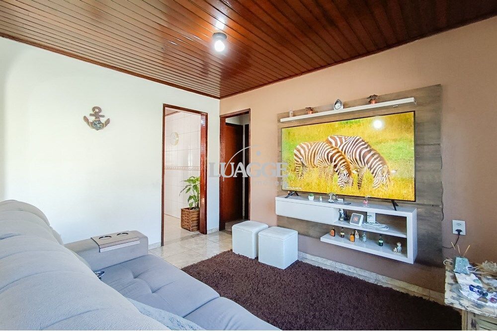 Casa à venda com 7 quartos, 255m² - Foto 49
