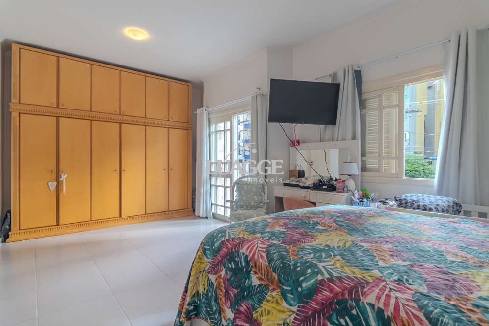 Casa à venda com 3 quartos, 379m² - Foto 18