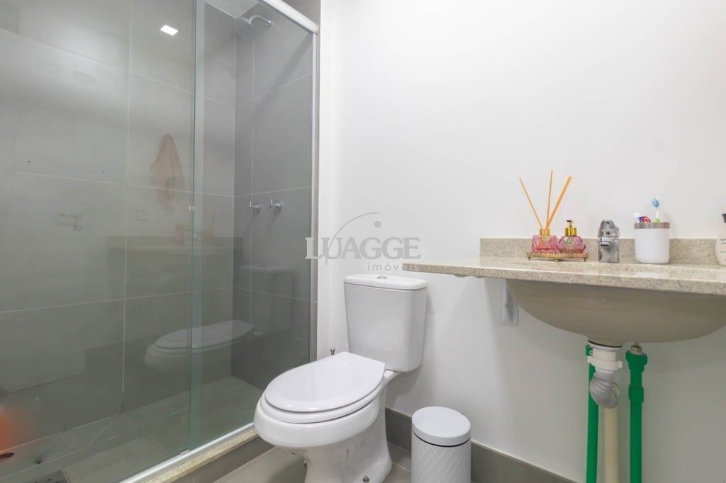Apartamento à venda com 2 quartos, 62m² - Foto 4