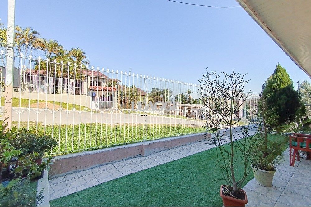 Casa à venda com 7 quartos, 255m² - Foto 64