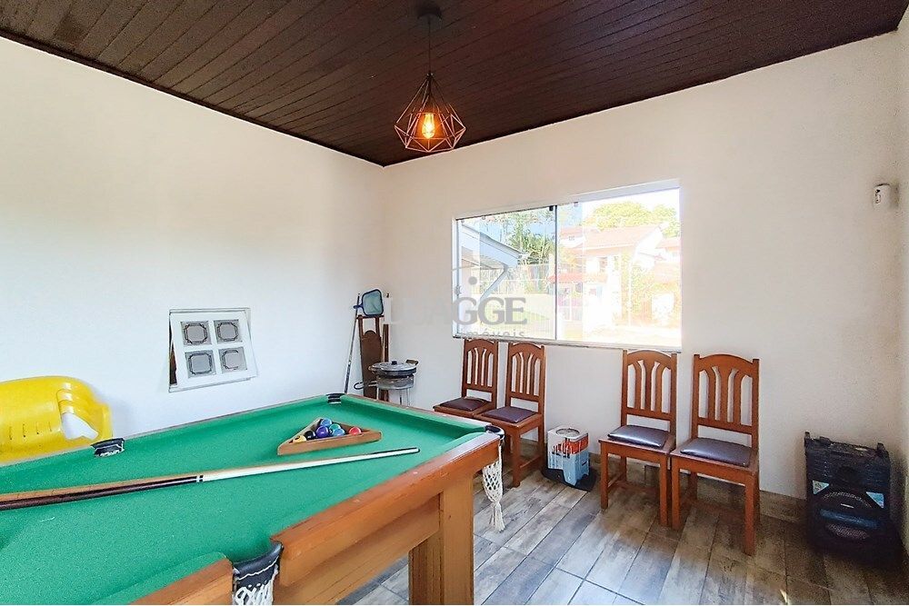 Casa à venda com 7 quartos, 255m² - Foto 12