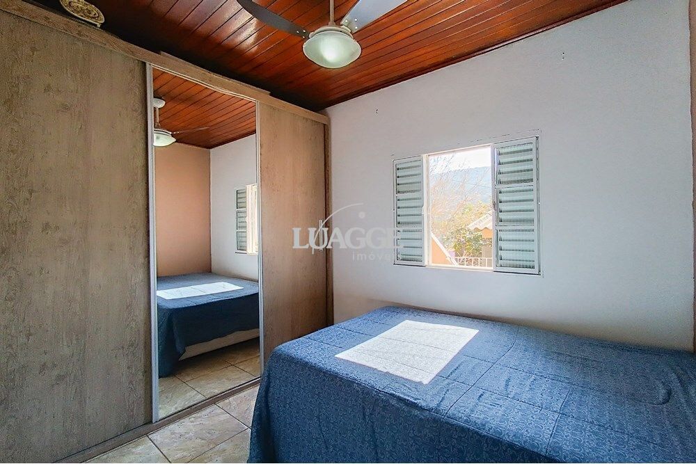 Casa à venda com 7 quartos, 255m² - Foto 42