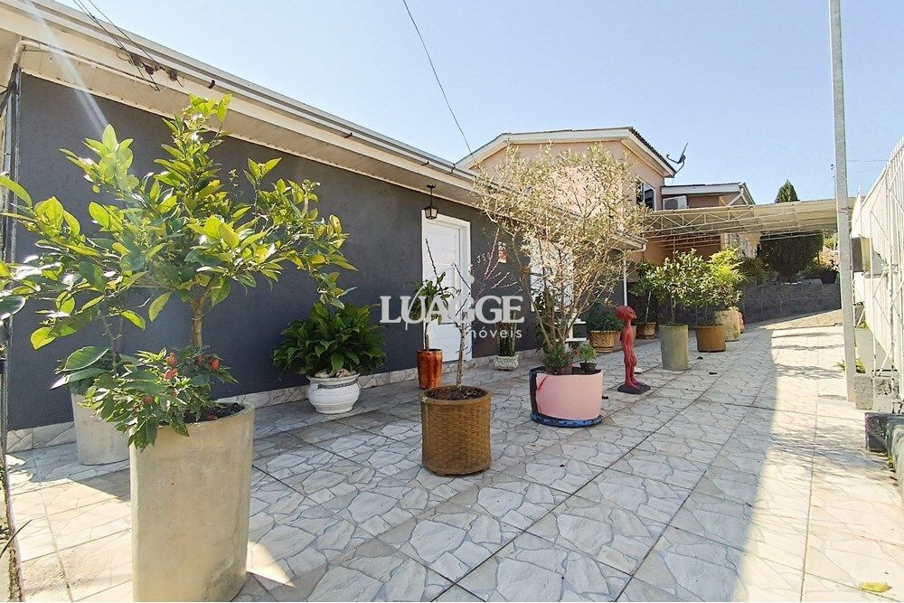 Casa à venda com 7 quartos, 255m² - Foto 6