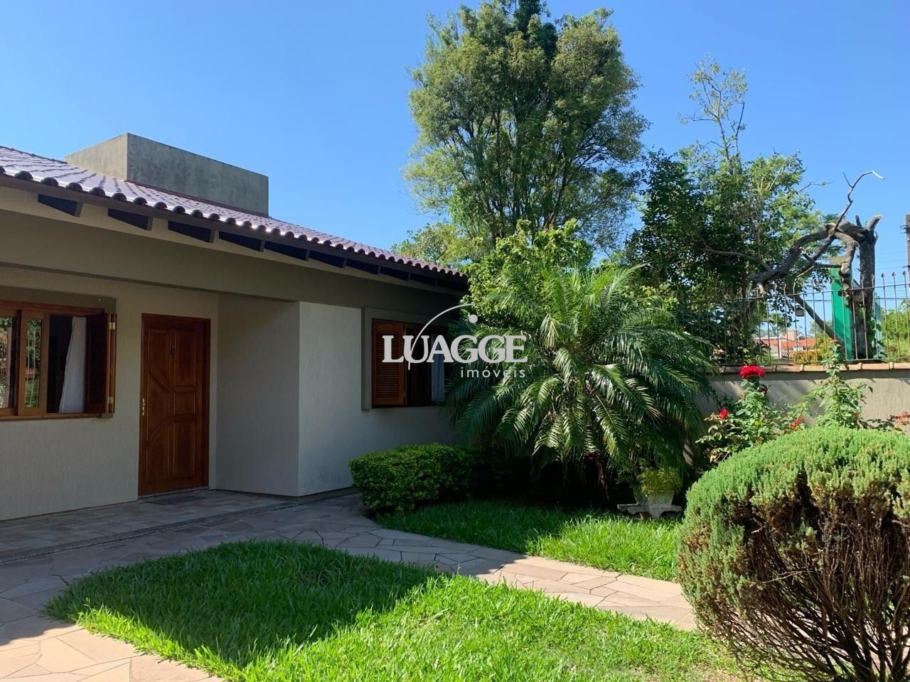 Casa à venda com 3 quartos, 184m² - Foto 2