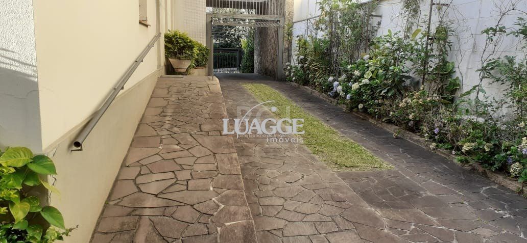 Casa à venda com 3 quartos, 202m² - Foto 4