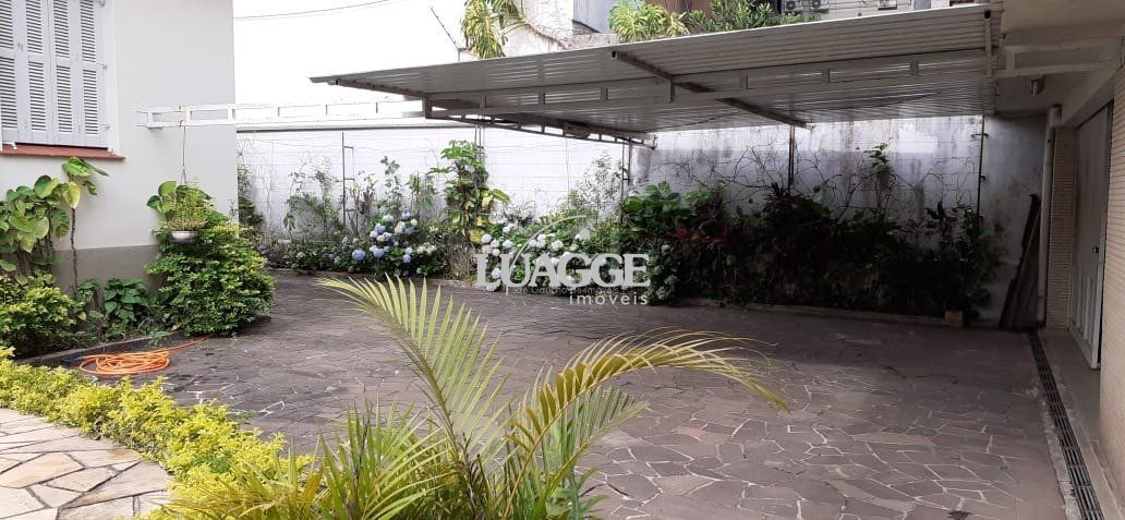 Casa à venda com 3 quartos, 202m² - Foto 5