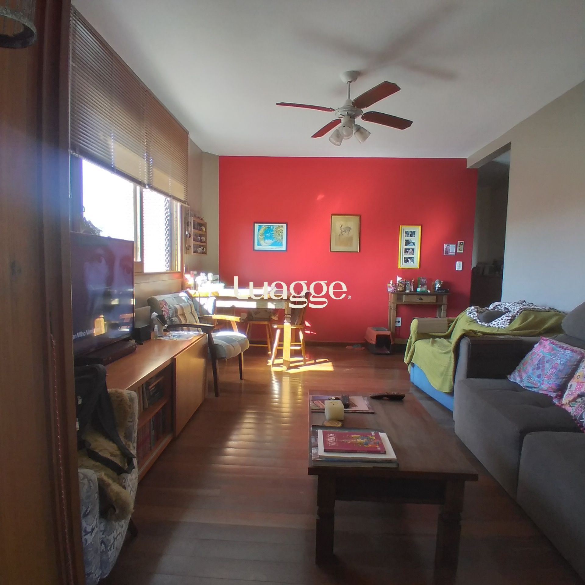 Apartamento à venda com 2 quartos, 70m² - Foto 1