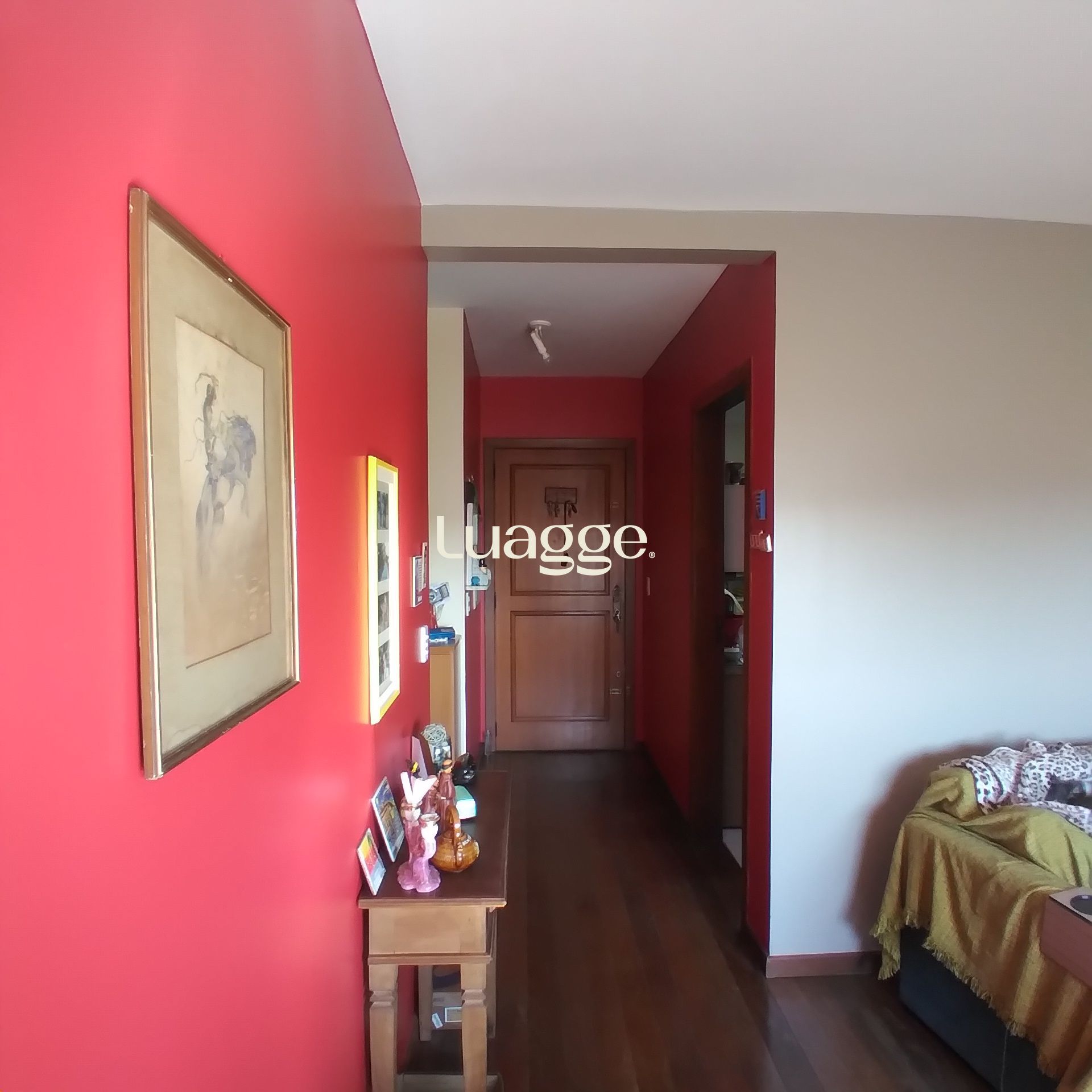 Apartamento à venda com 2 quartos, 70m² - Foto 3