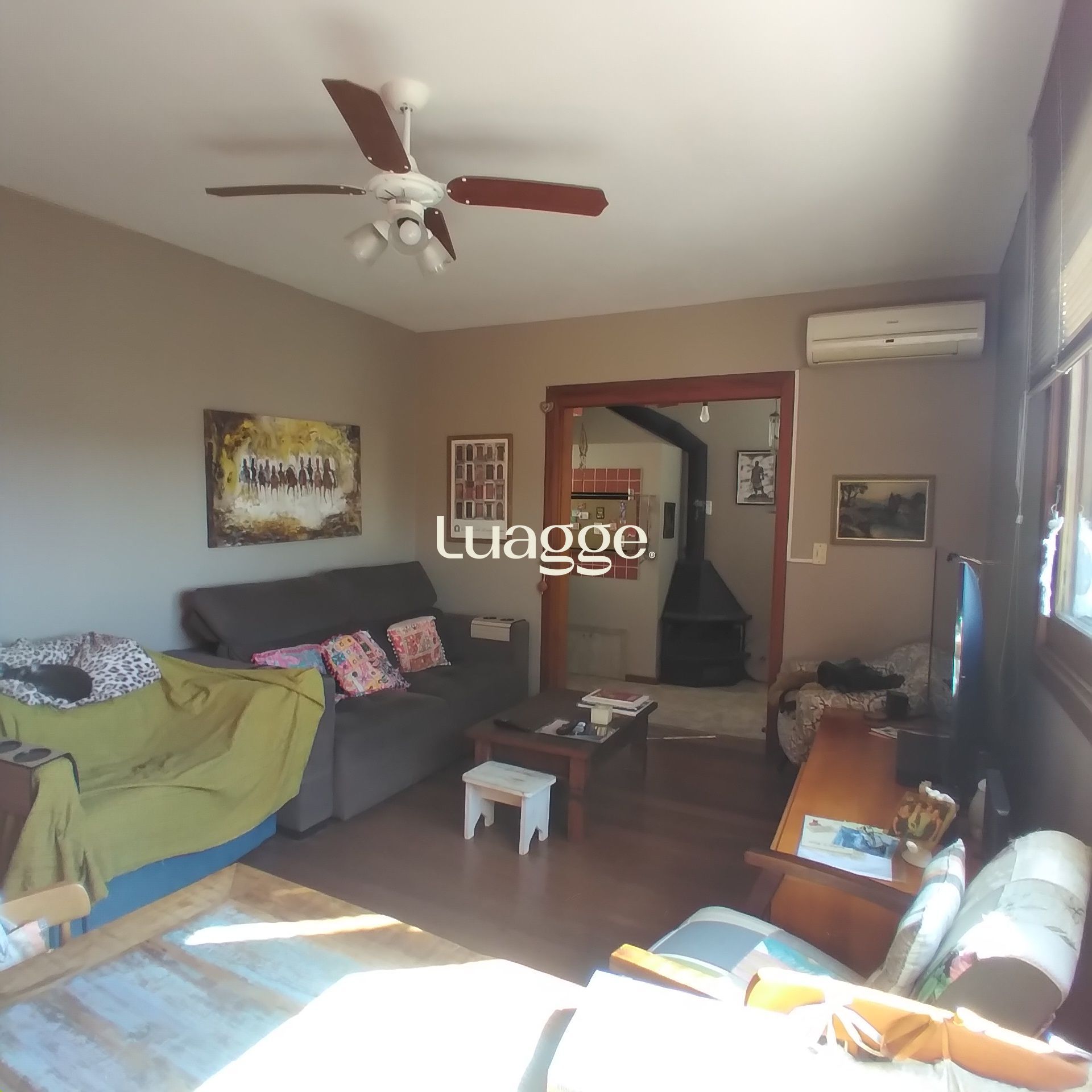 Apartamento à venda com 2 quartos, 70m² - Foto 2