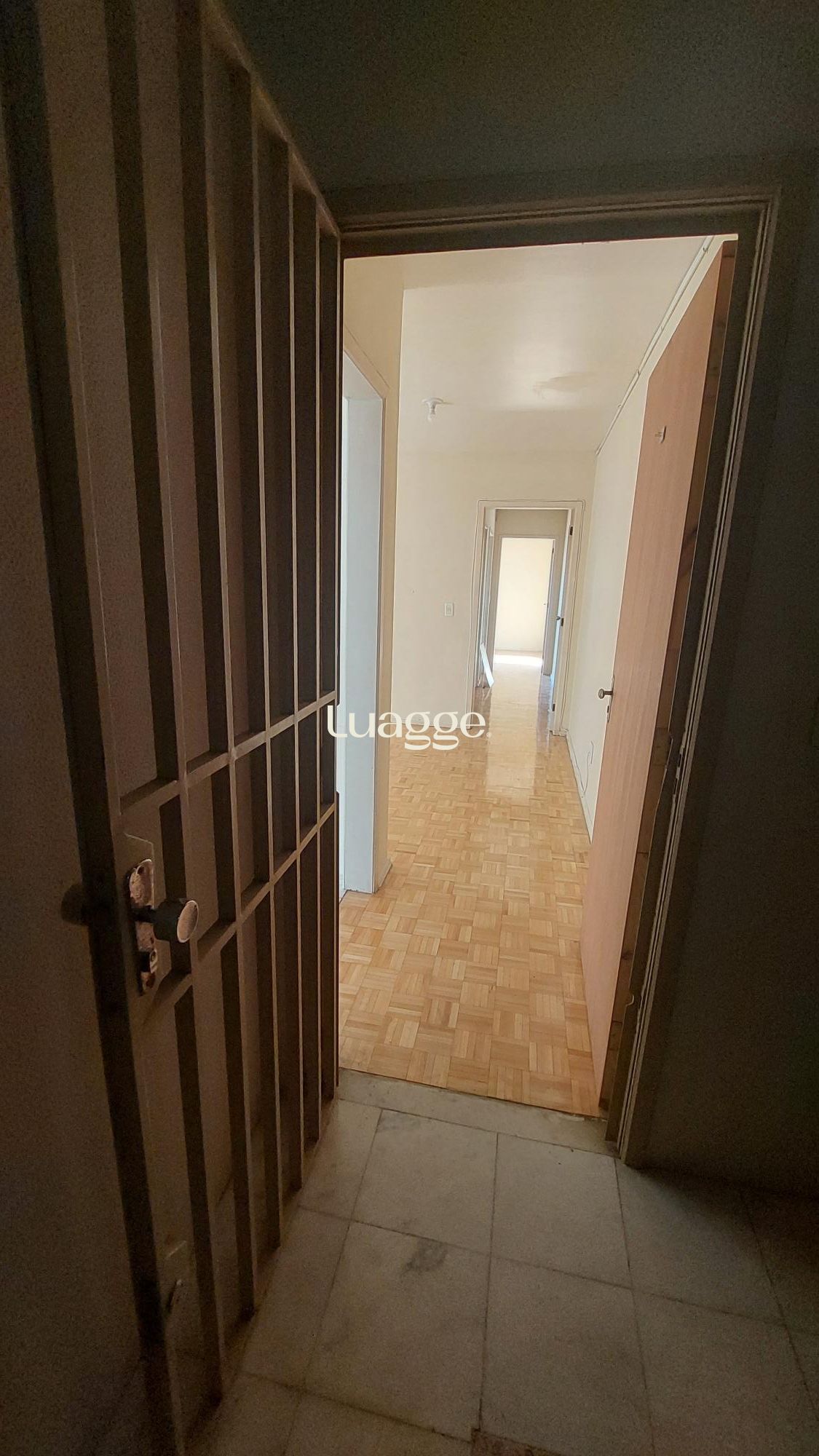 Apartamento à venda com 2 quartos, 73m² - Foto 2