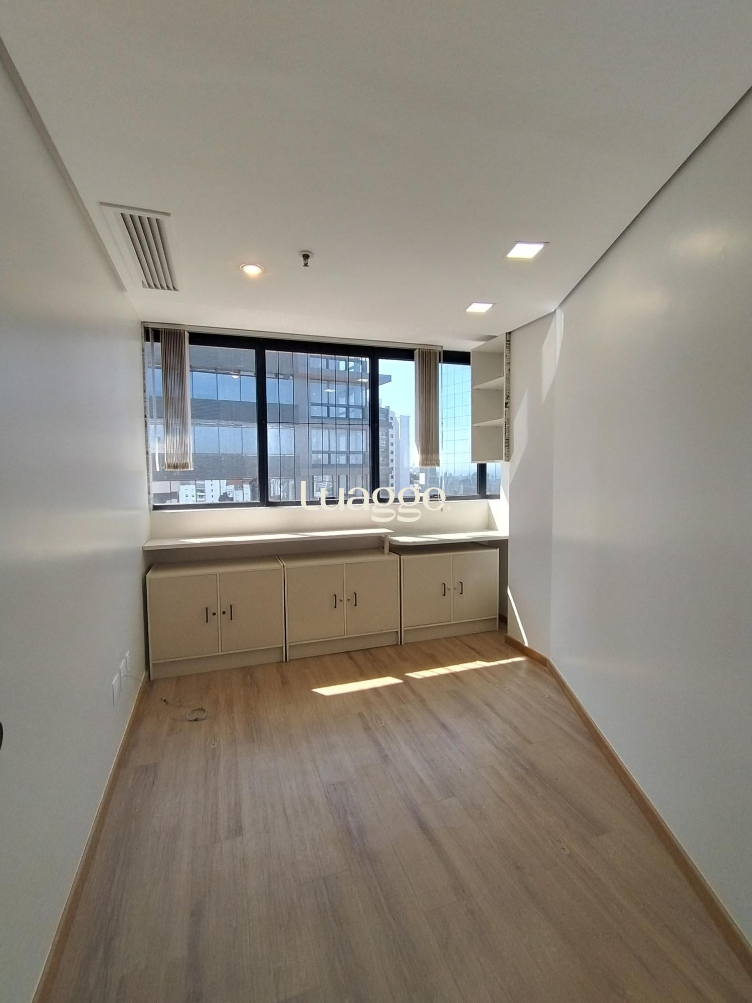 Depósito-Galpão-Armazém à venda com 4 quartos, 39m² - Foto 4