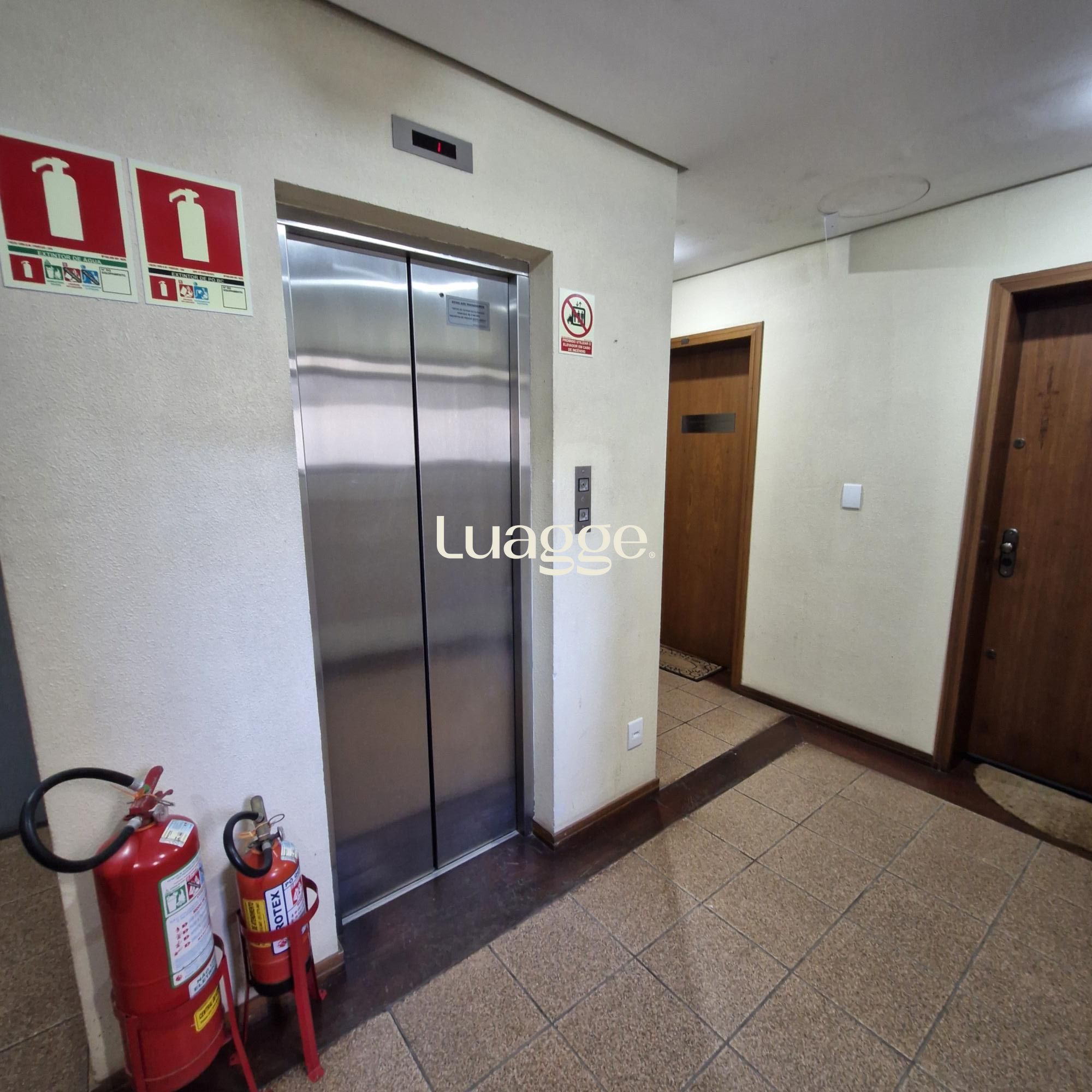 Conjunto Comercial-Sala à venda com 1 quarto, 33m² - Foto 16
