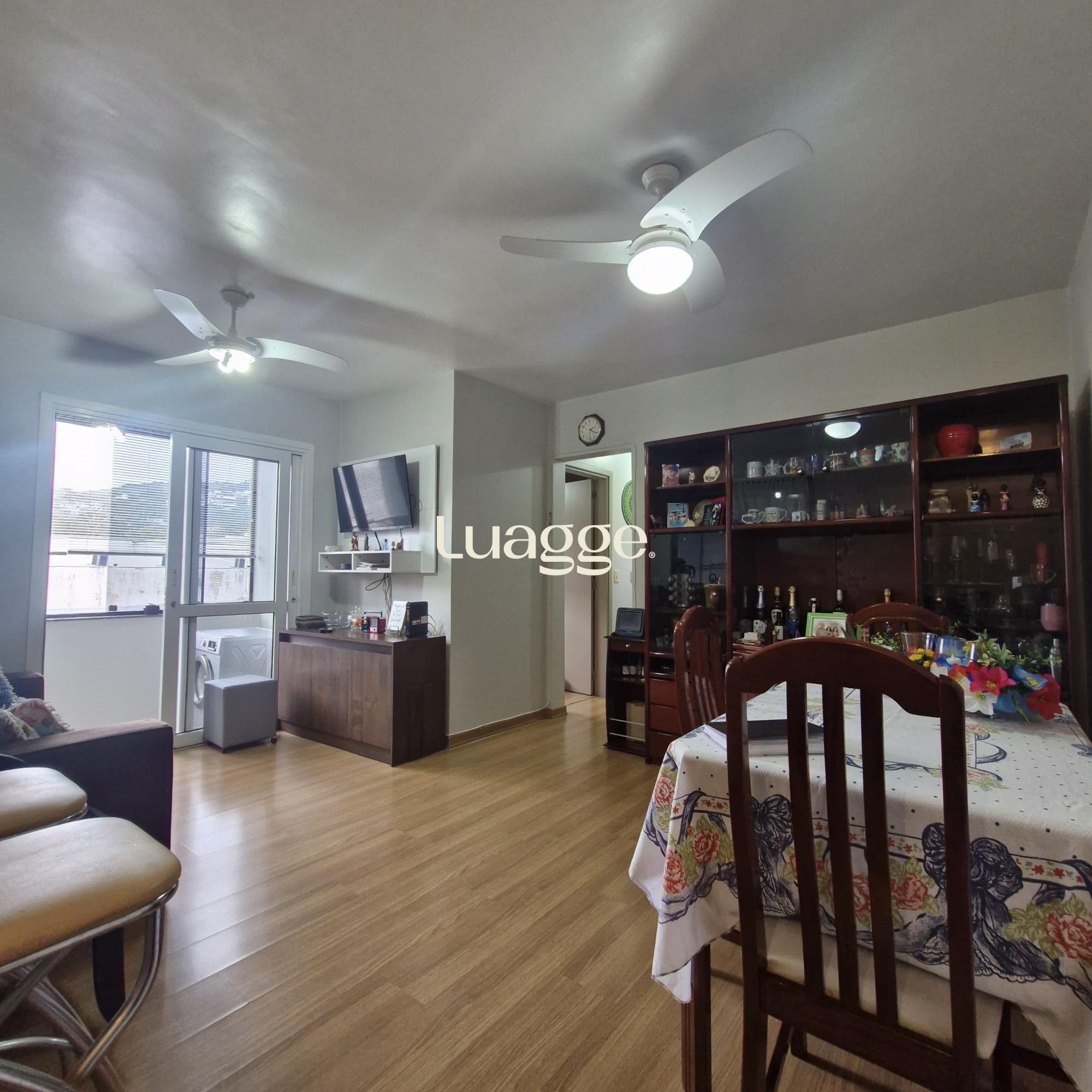 Apartamento à venda com 3 quartos, 70m² - Foto 2