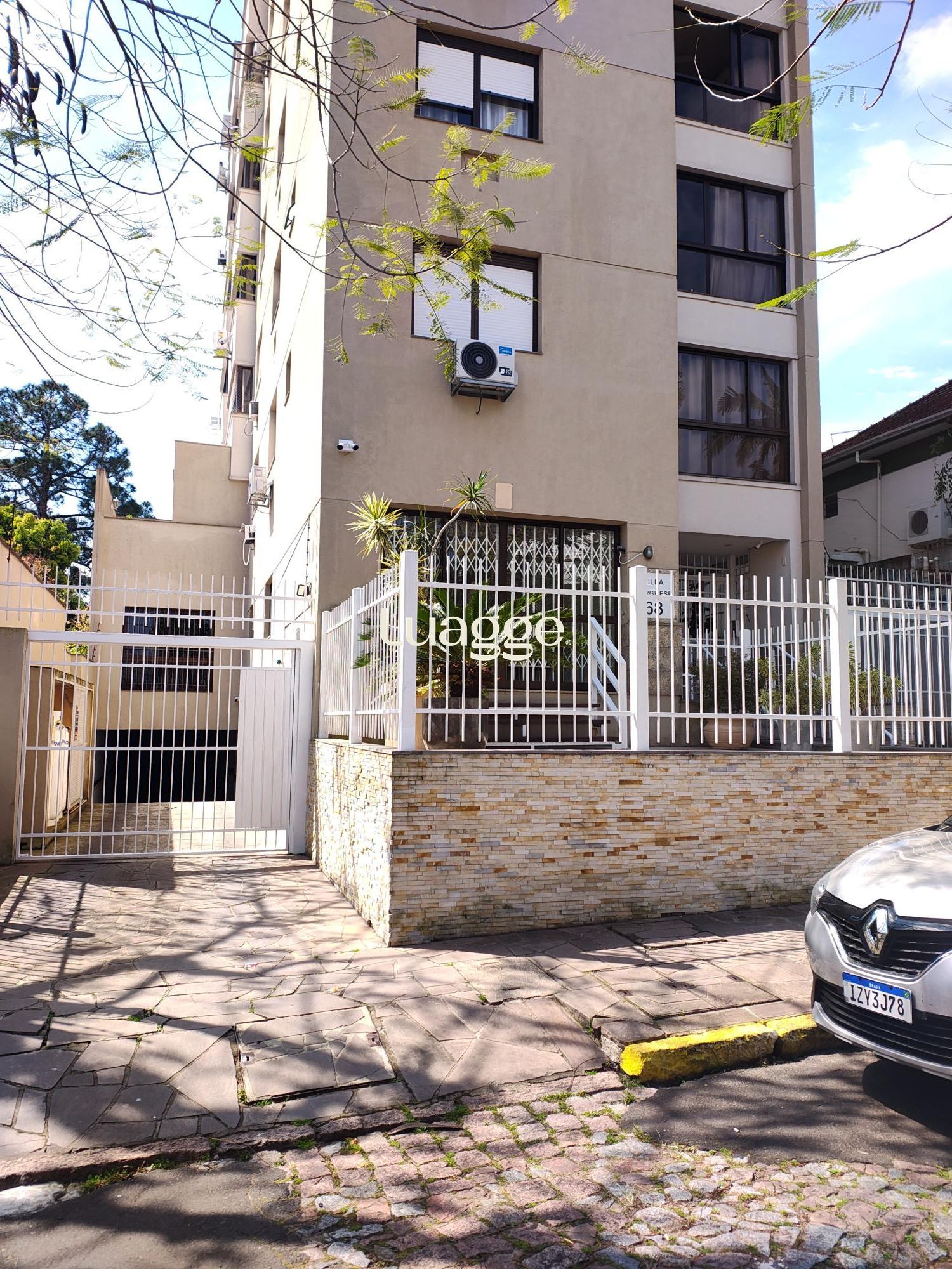 Exelente apartamento de dois dormitórios próximo Benjamin Constant