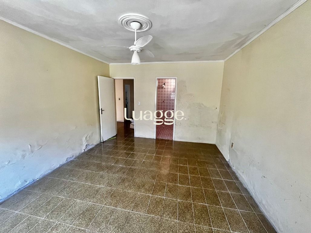 Casa à venda com 3 quartos, 151m² - Foto 8