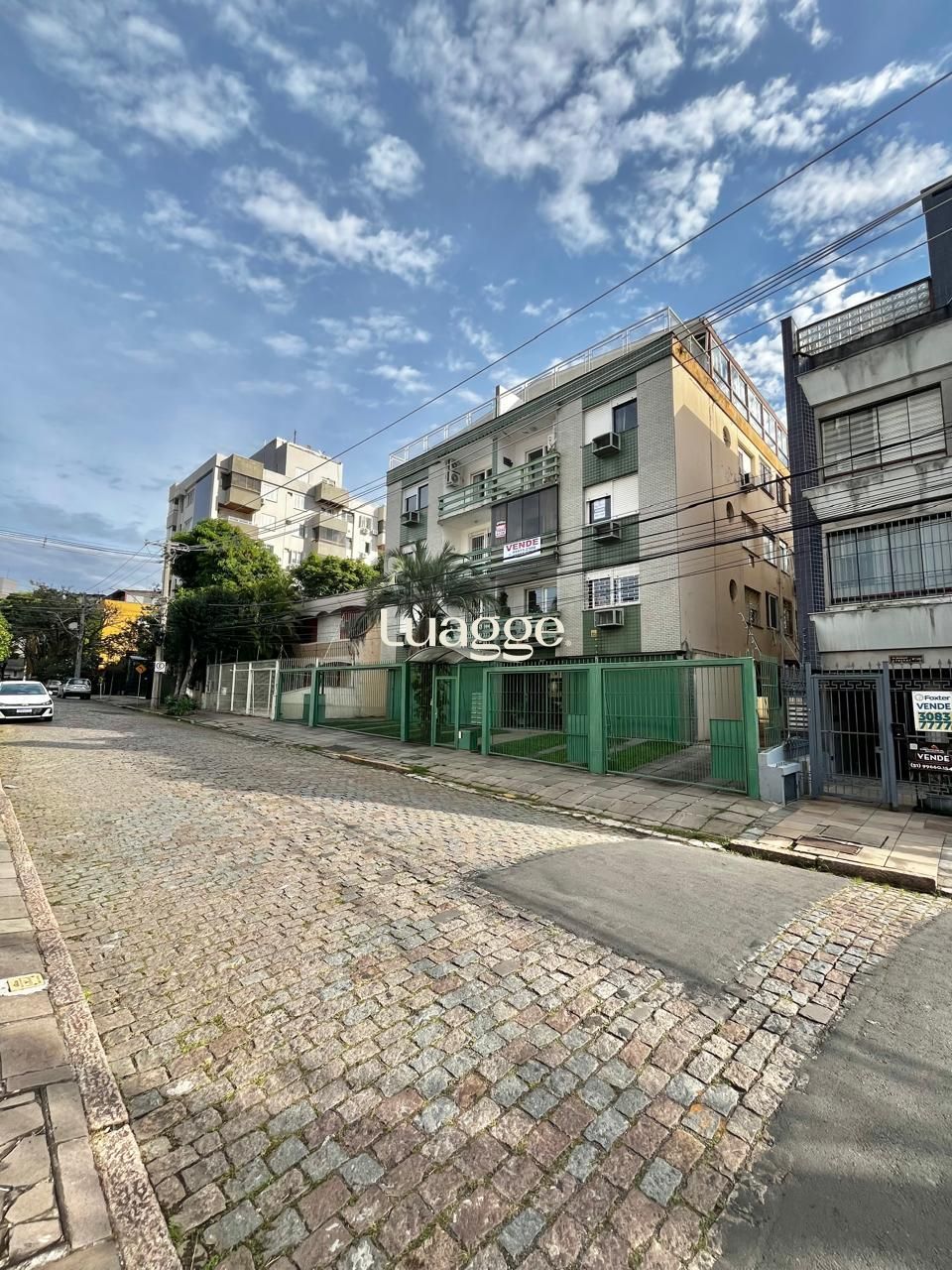 Apartamento à venda com 2 quartos, 68m² - Foto 2